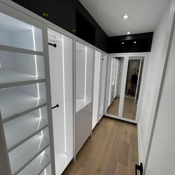 Custom Wall Unit in Toronto, Vaughan Custom Wall Unit in Toronto, Vaughan